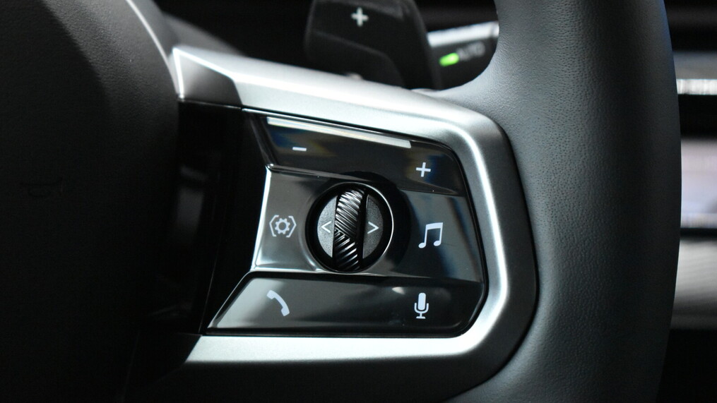 BMW Serii 5, 520