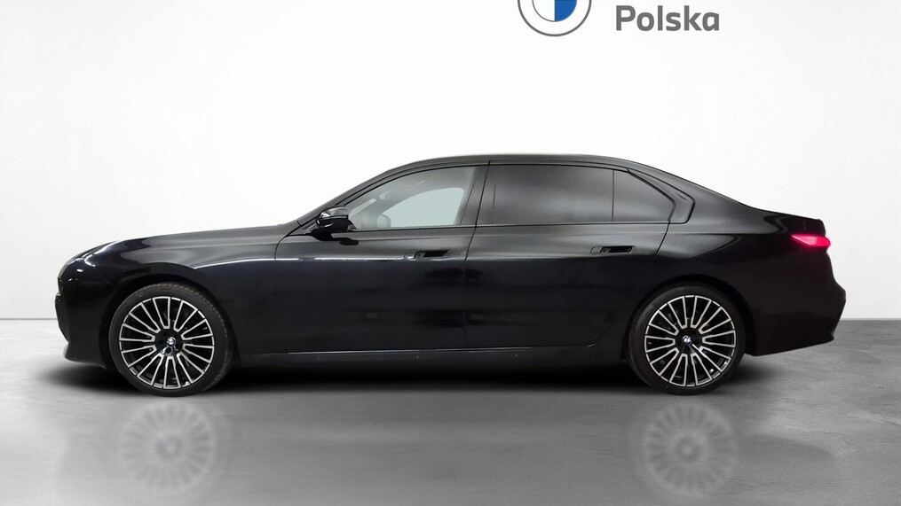 BMW Serii 7, 740