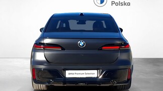 BMW Serii 7, 740