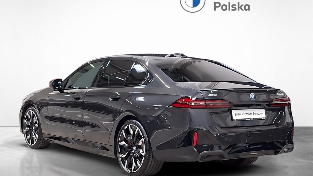 BMW Serii 5, 550