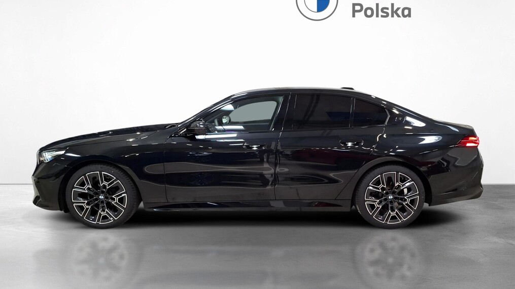 BMW Serii 5, 520