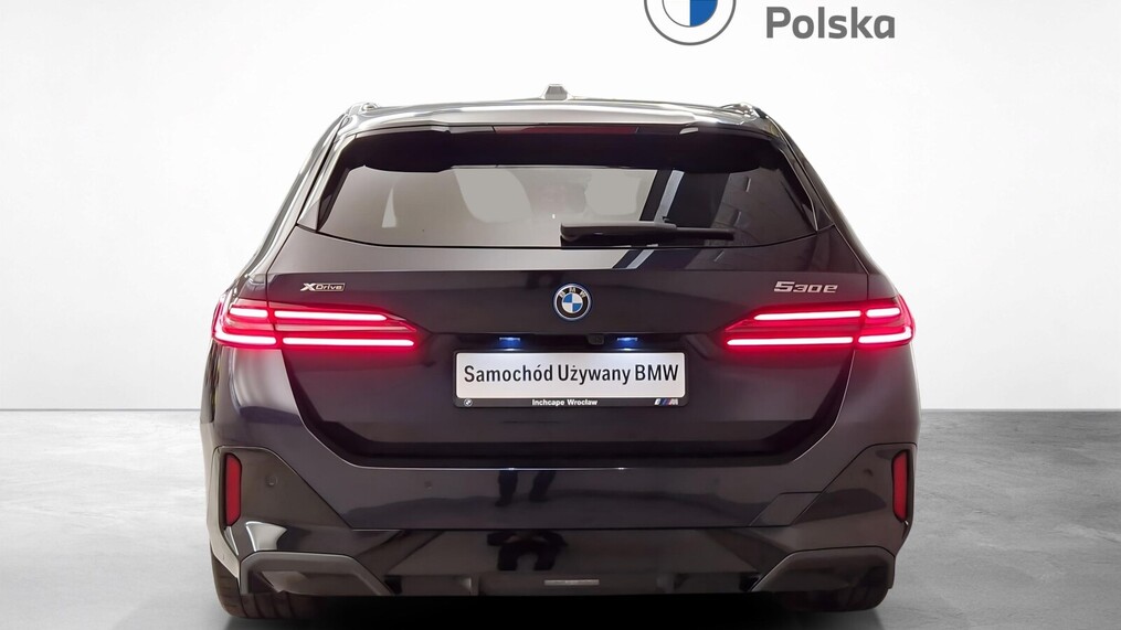 BMW Serii 5, 530