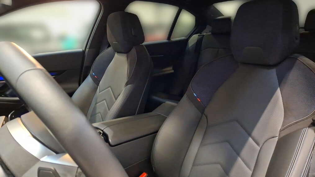 BMW Serii 5, 520