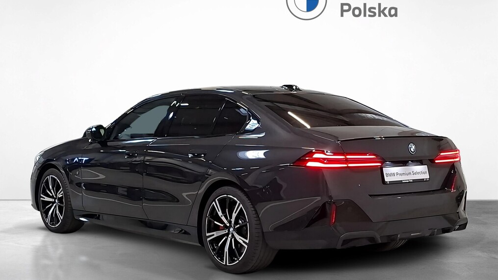 BMW Serii 5, 550
