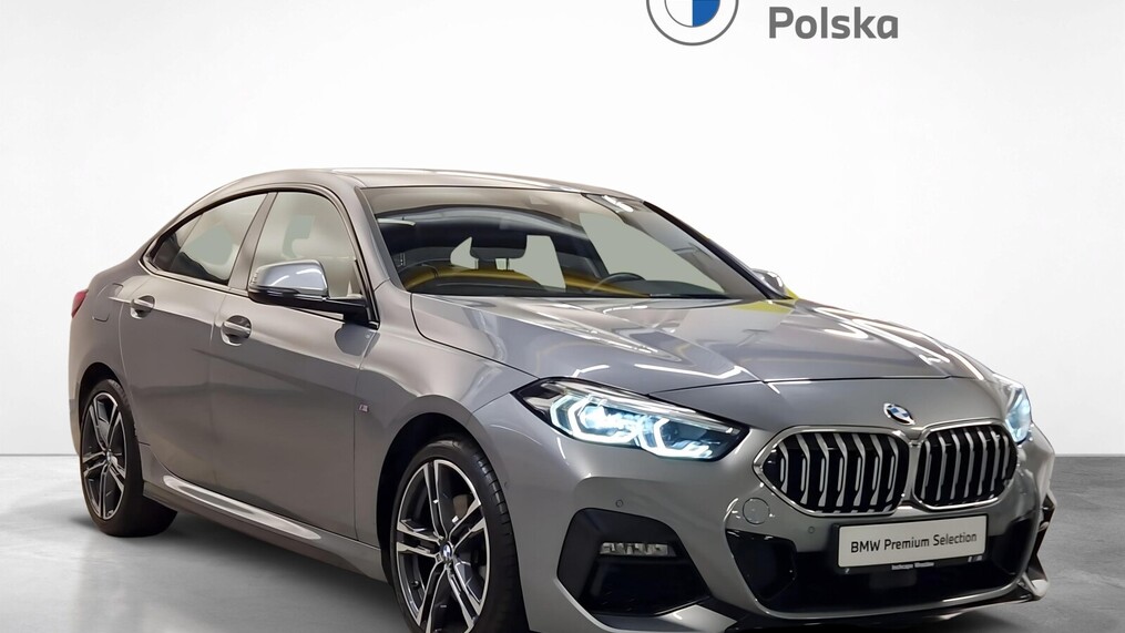 BMW Serii 2, 218