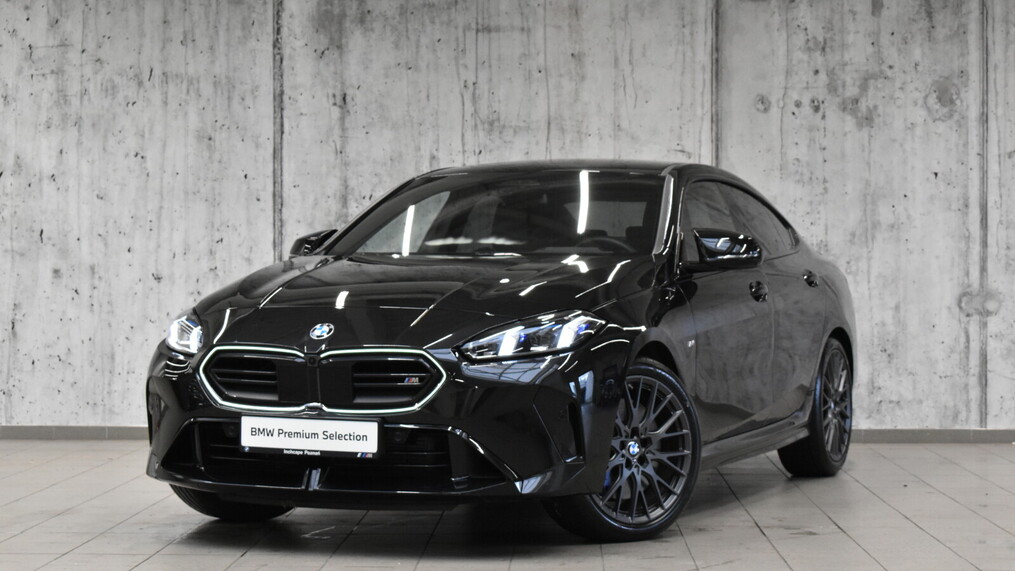 BMW Serii 2, 235