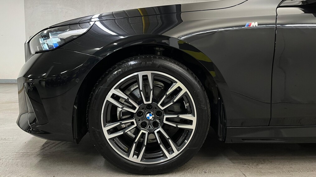 BMW Serii 5, 520