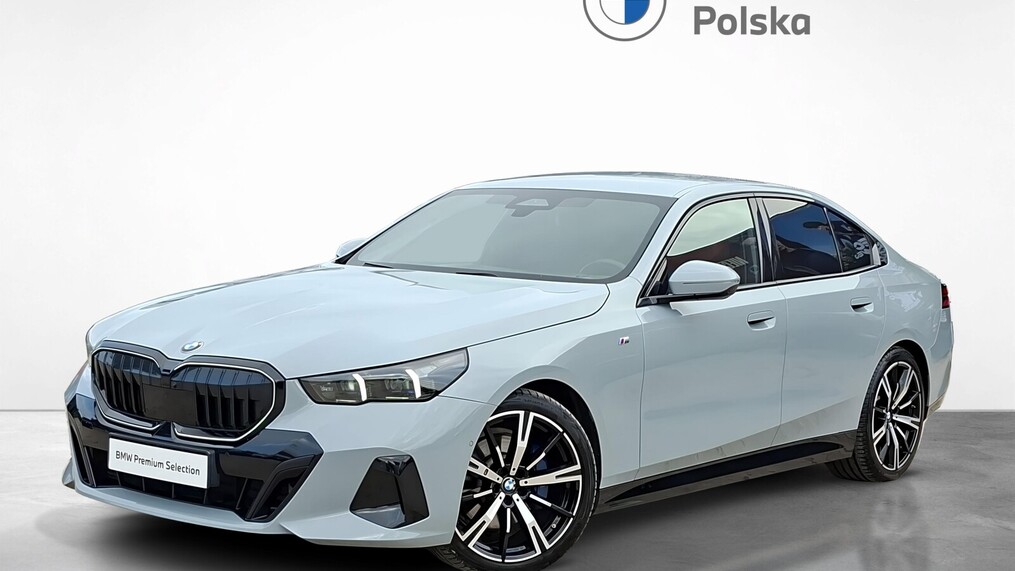 BMW Serii 5, 520