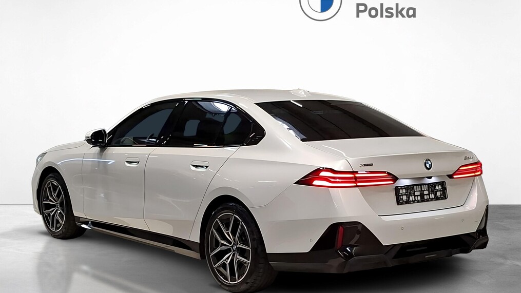 BMW Serii 5, 520