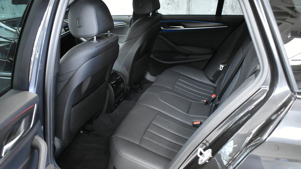 BMW Serii 5, 530