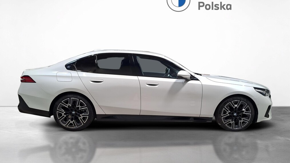 BMW Serii 5, 520