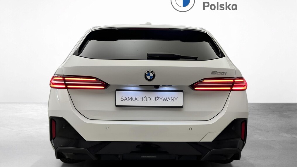 BMW Serii 5, 520