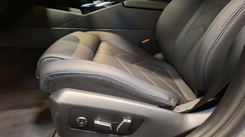 BMW Serii 5, 520