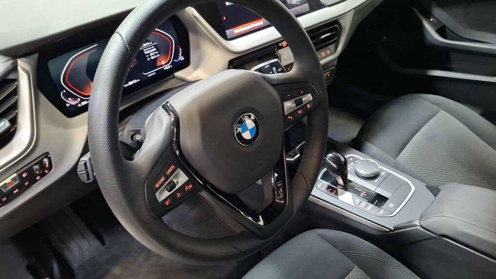 BMW Serii 1, 118