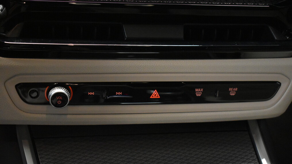 BMW Serii 3, 340