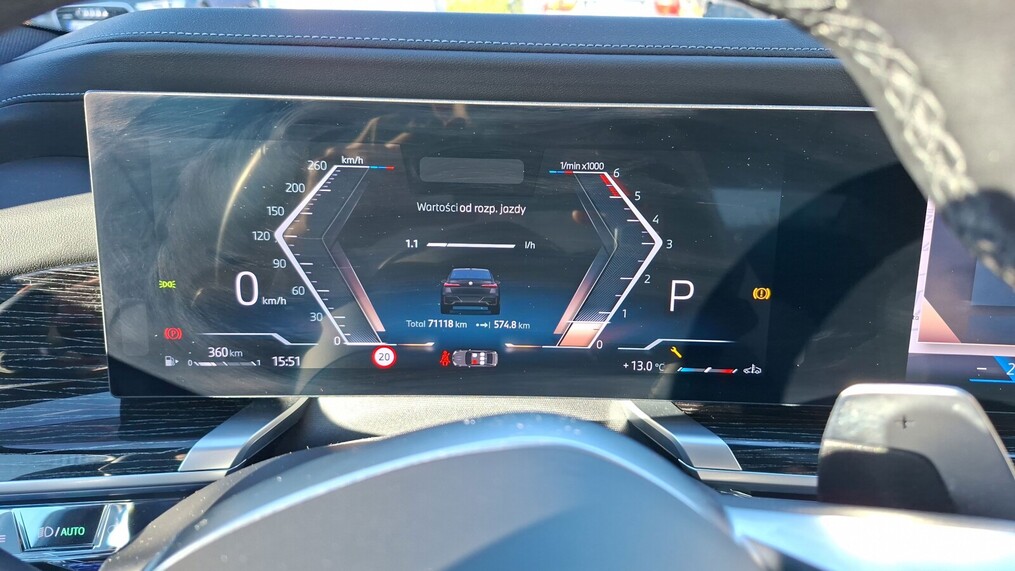 BMW Serii 7, 740