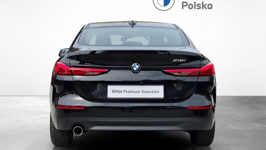 BMW Serii 2, 218