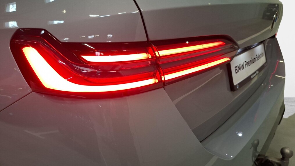 BMW Serii 5, 520