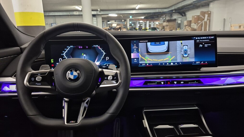 BMW Serii 7, 740