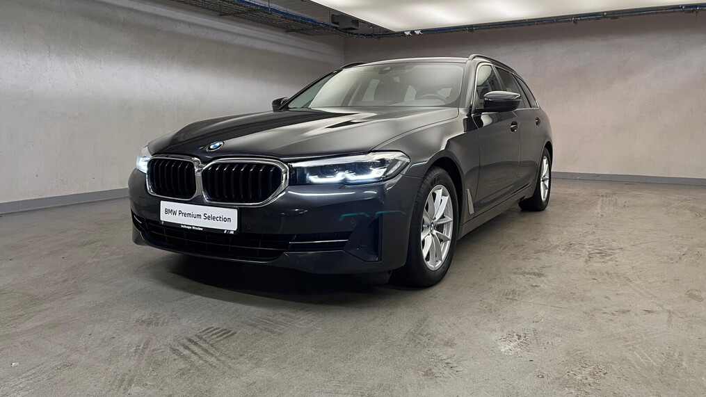 BMW Serii 5, 520