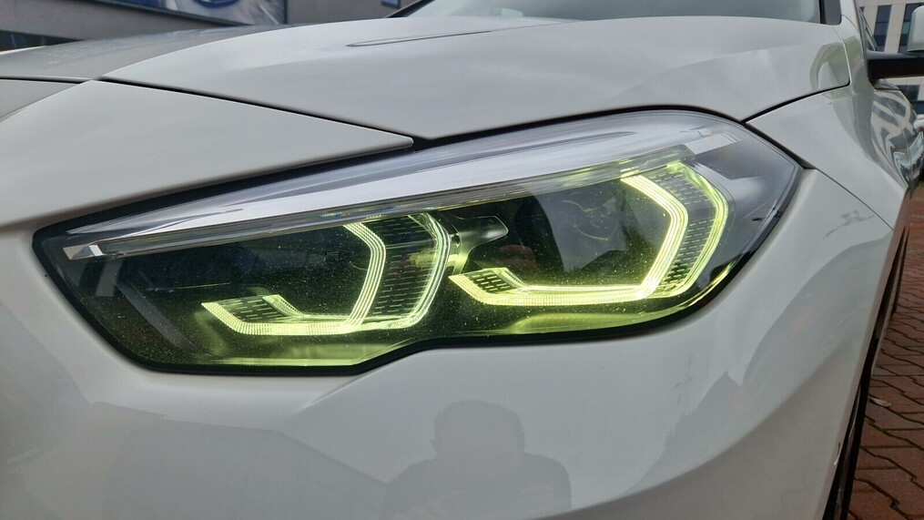BMW Serii 2, 218