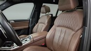 miniaturka - BMW X7
