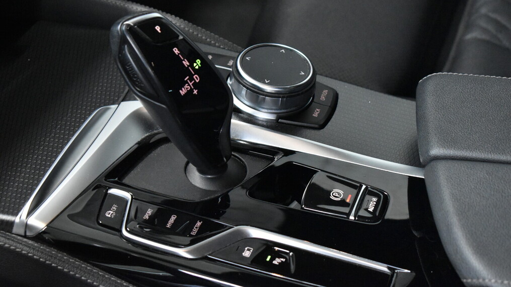 BMW Serii 5, 530