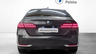 BMW Serii 5, 520