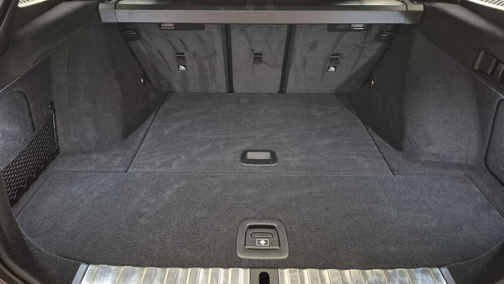 BMW Serii 3, 330