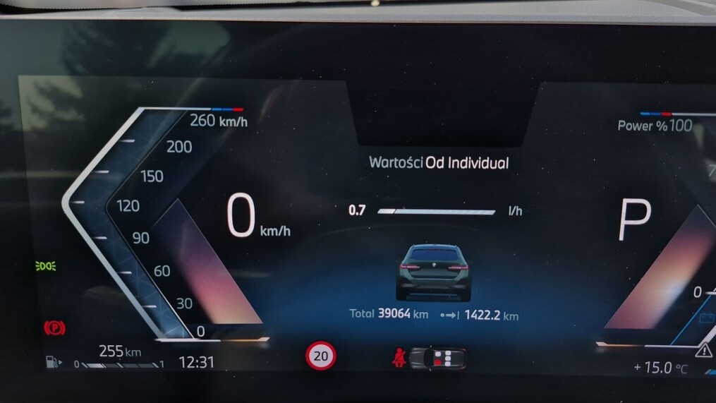 BMW Serii 5, 520