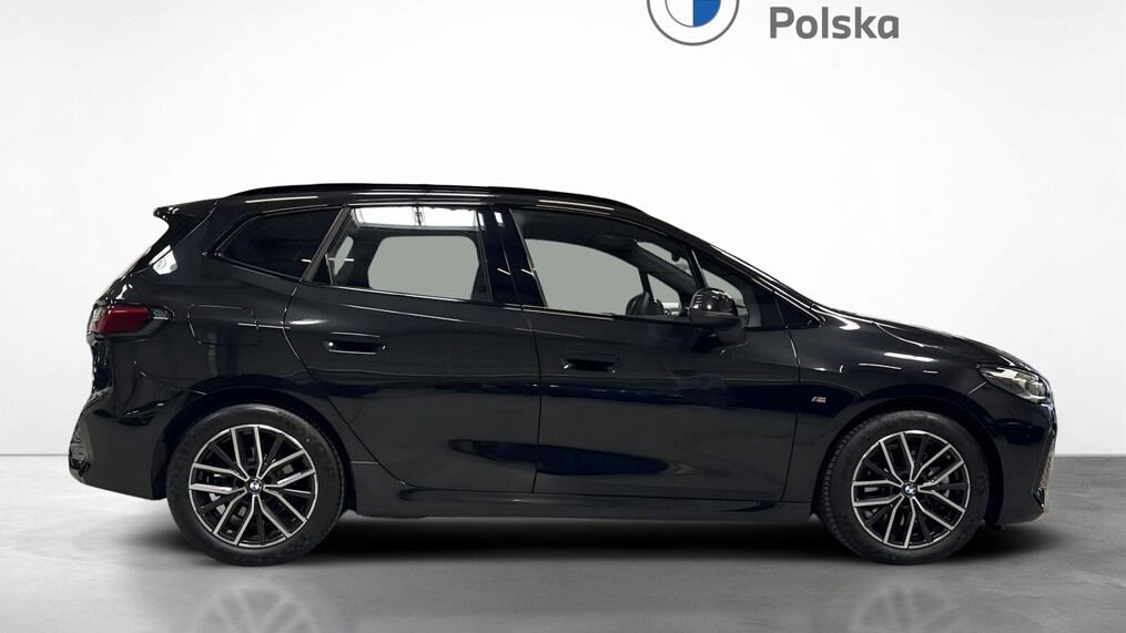 BMW Serii 2, 223