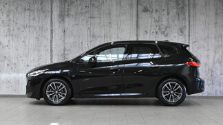 BMW Serii 2, 218