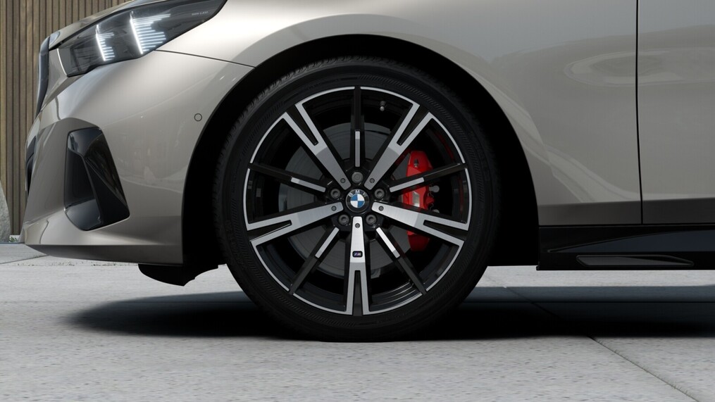 BMW Serii 5, 520
