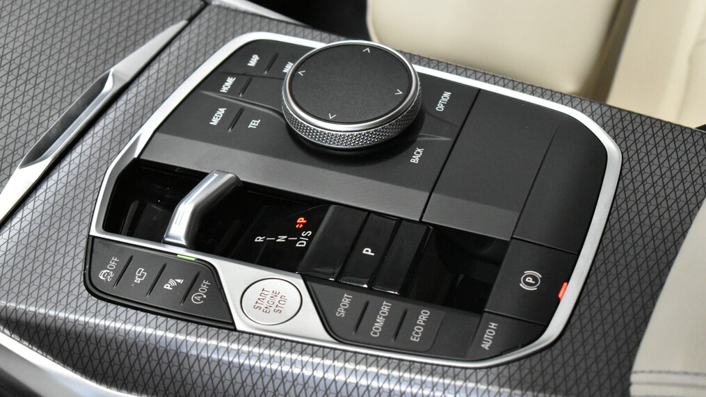 BMW Serii 3, 340