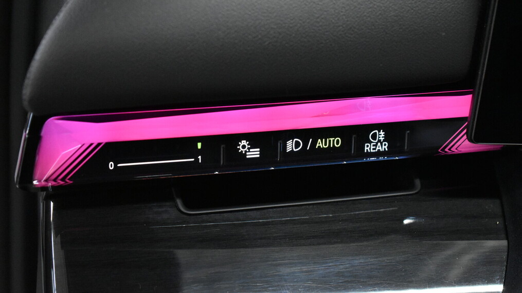 BMW Serii 5, 520