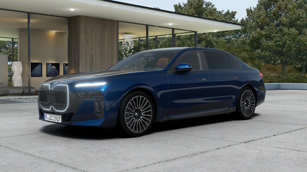 BMW Serii 7, 740