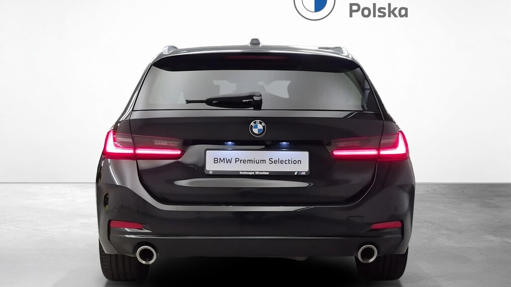 BMW Serii 3, 320