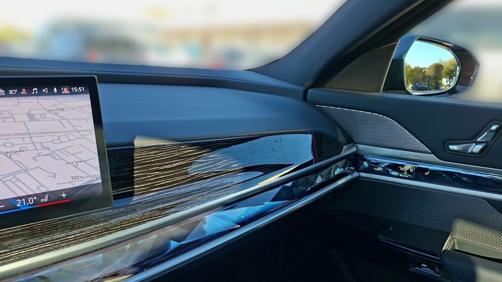 BMW Serii 7, 740
