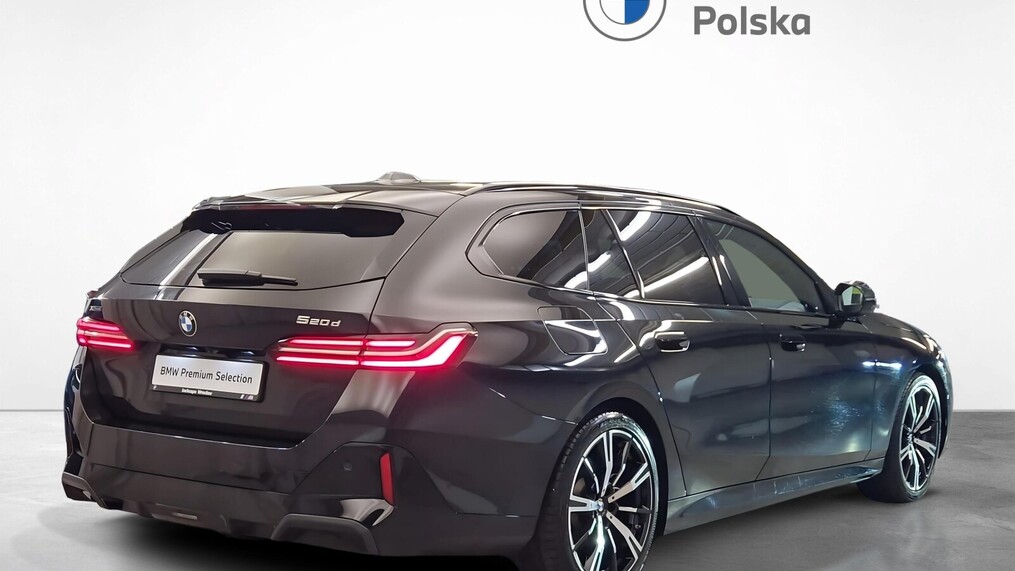 BMW Serii 5, 520