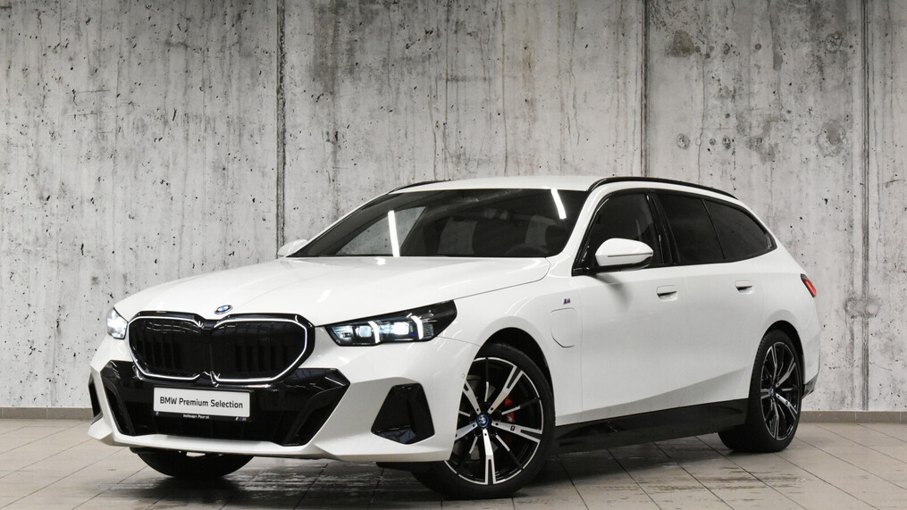 BMW Serii 5, 530