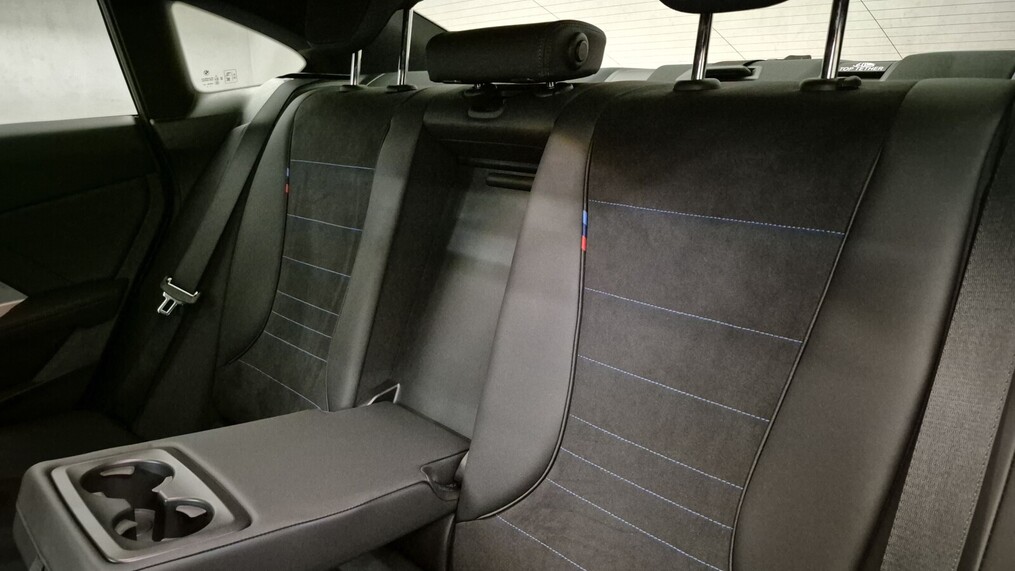 BMW Serii 2, 220