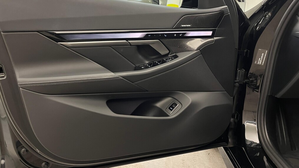 BMW Serii 5, 520