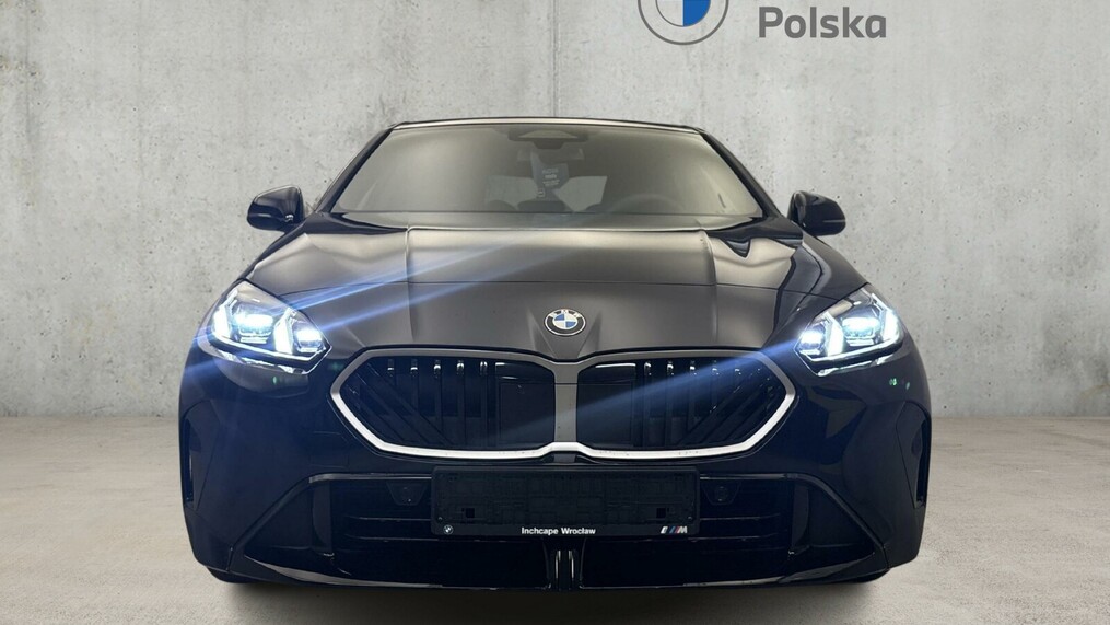BMW Serii 2, 220