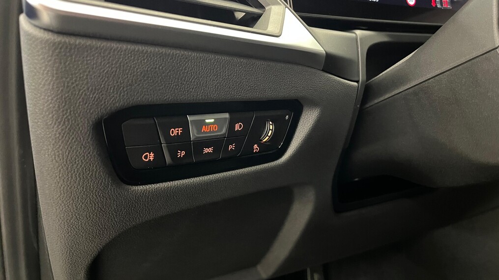 BMW Serii 3, 320