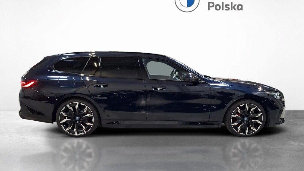 BMW Serii 5, 550