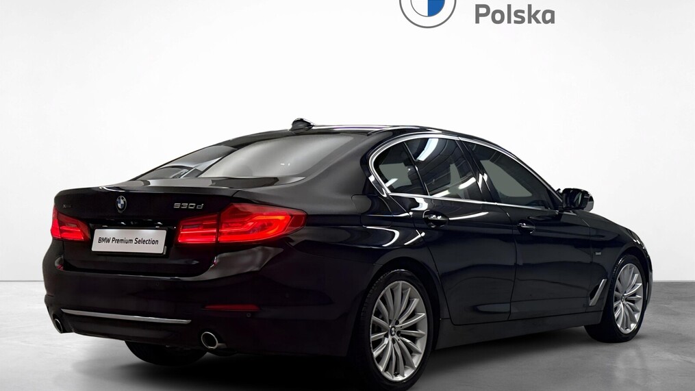 BMW Serii 5, 530