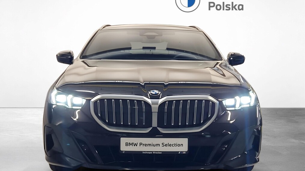 BMW Serii 5, 520