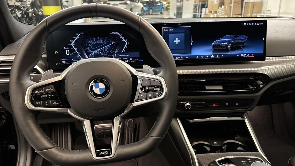 BMW Serii 3, 330