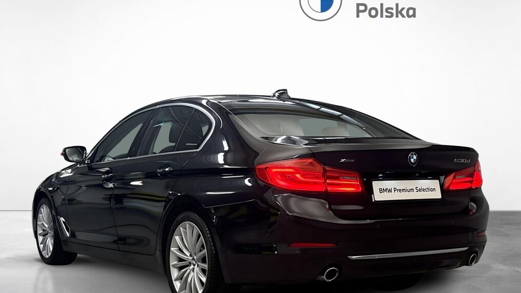 BMW Serii 5, 530