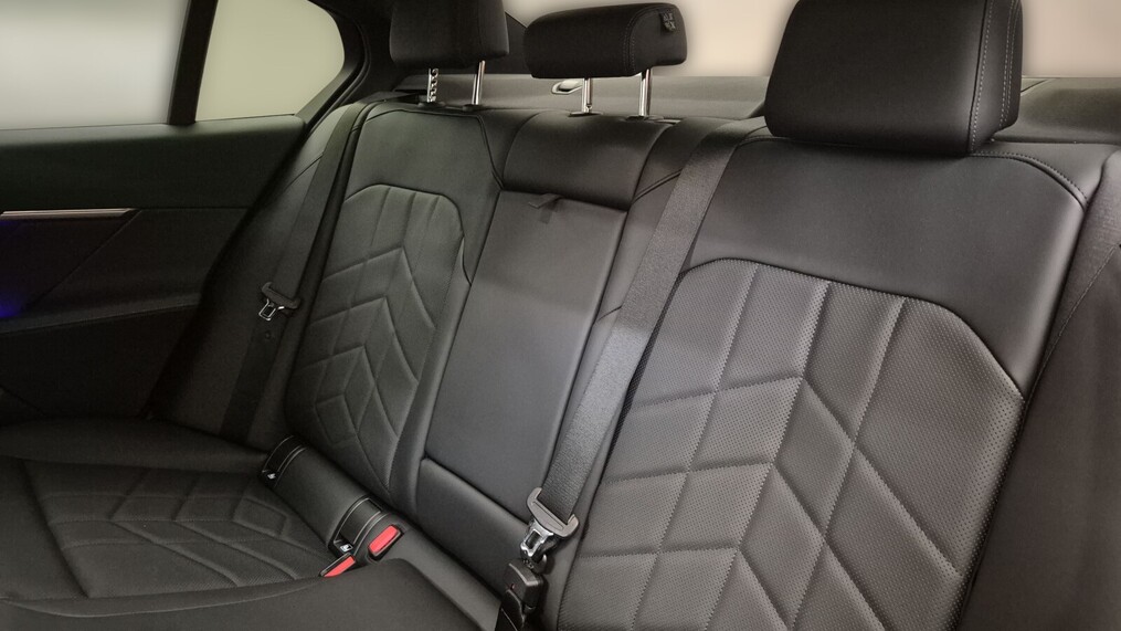BMW Serii 5, 520